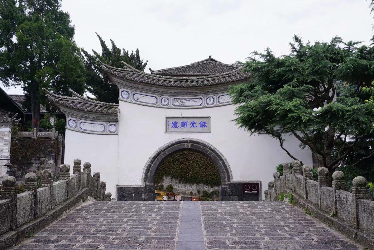 滇西旅游攻略七天_云南滇西旅游攻略_云南滇西旅游線路